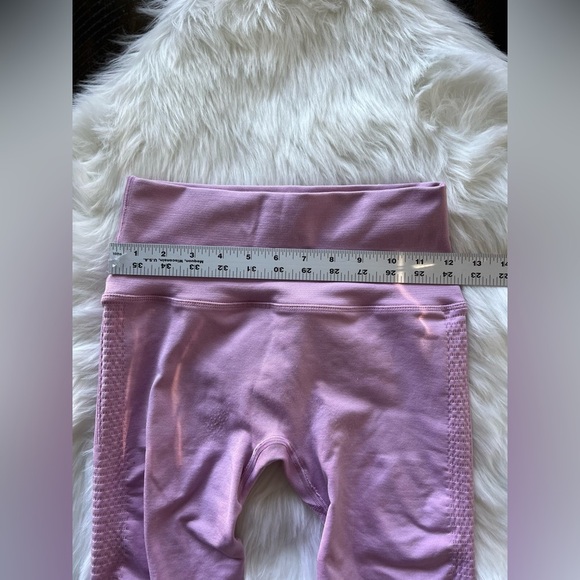 Alphalete AMPLIFY CONTOUR LEGGING Women's Seamless Scrunch Legging size medium - Picture 4 of 8